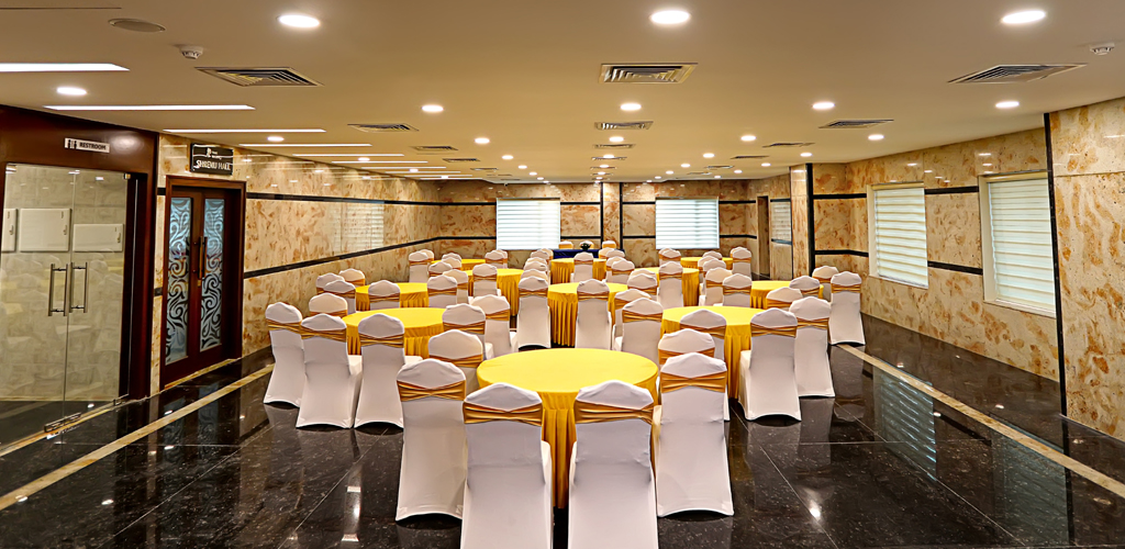 pp Residency cheap hotel restaurant in chennai  kelambakkam Fine Dining with delicious cuisine